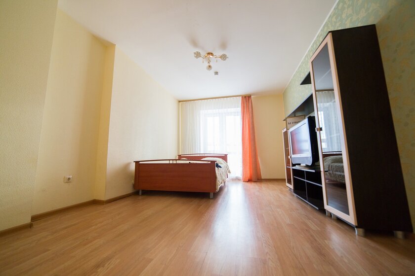 40 м², 2-комнатная квартира 2 200 ₽ в сутки - изображение 70