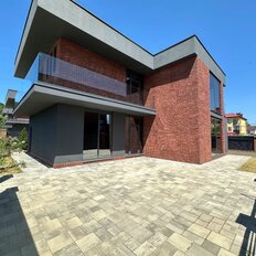 дом + 4,5 сотки, участок - изображение 1