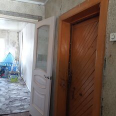 дом + 5 соток, участок - изображение 1