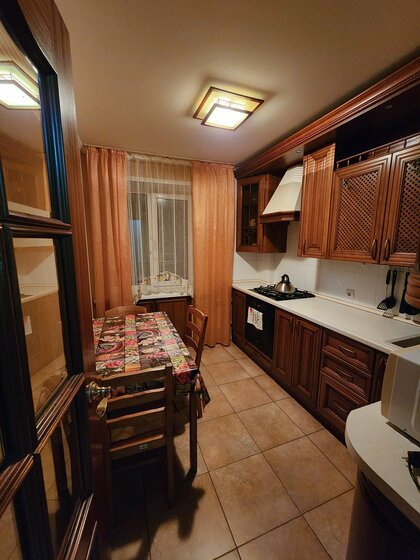 70 м², 3-комнатная квартира 2 500 ₽ в сутки - изображение 50