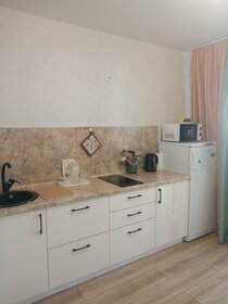 67 м², 2-комнатная квартира 3 700 ₽ в сутки - изображение 39