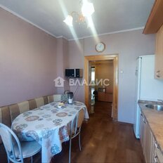 часть дома + 4,2 сотки, участок - изображение 1