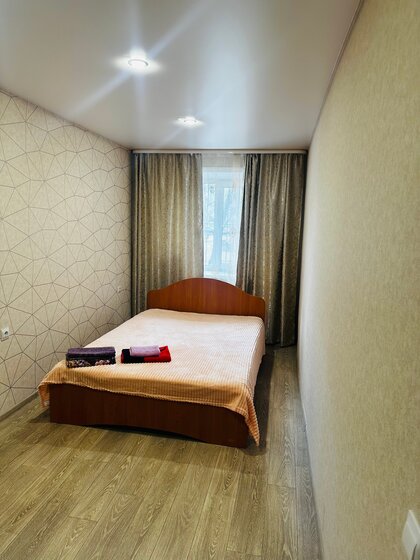 55 м², 2-комнатная квартира 3 800 ₽ в сутки - изображение 15