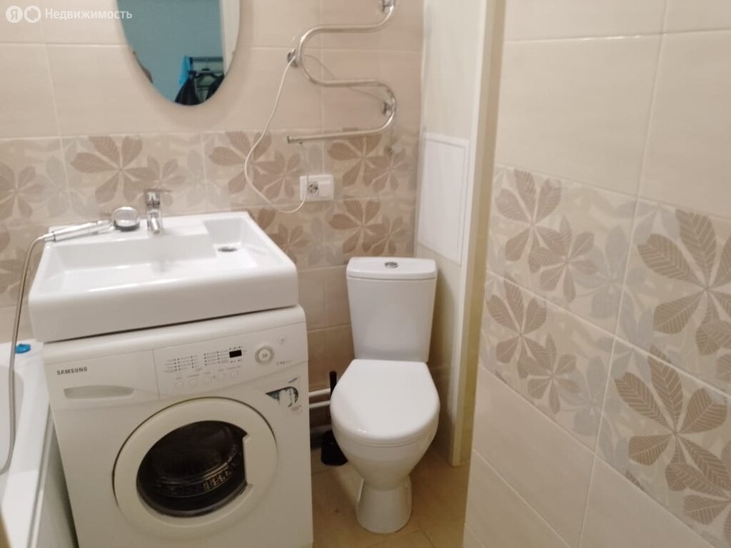 Снять 1-комнатную квартиру 35 м² по адресу Санкт-Петербург, территория ...