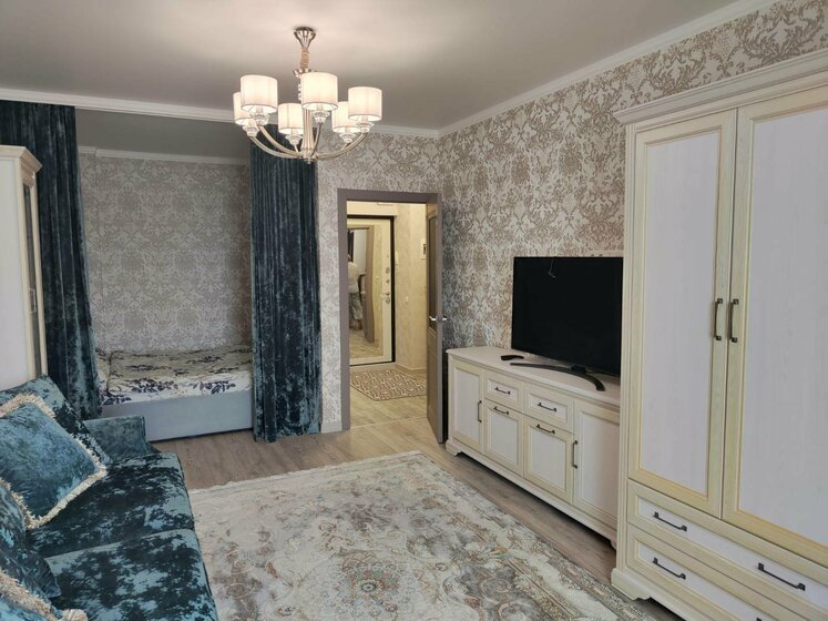44 м², 1-комнатная квартира 3 000 ₽ в сутки - изображение 1