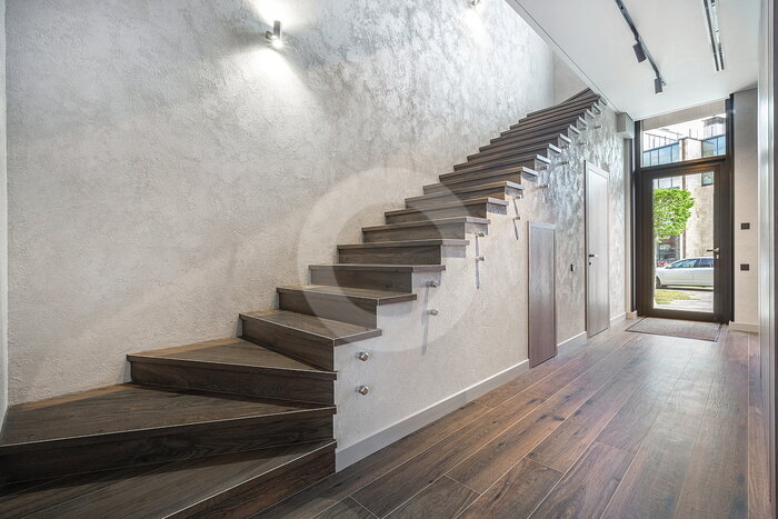 245 м² дом, 2 сотки участок 95 000 000 ₽ - изображение 1