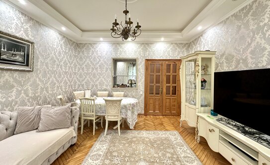 «Сталинка, я выбираю тебя!». Почему люди хотят жить в домах 30–50-х годов постройки