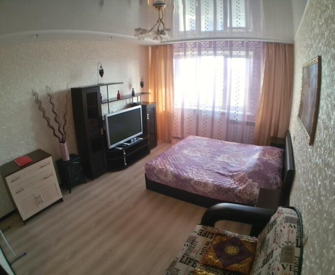 42 м², 1-комнатная квартира 2 000 ₽ в сутки - изображение 35