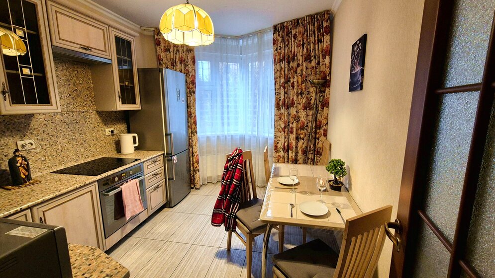 47 м², 2-комнатная квартира 8 000 ₽ в сутки - изображение 92