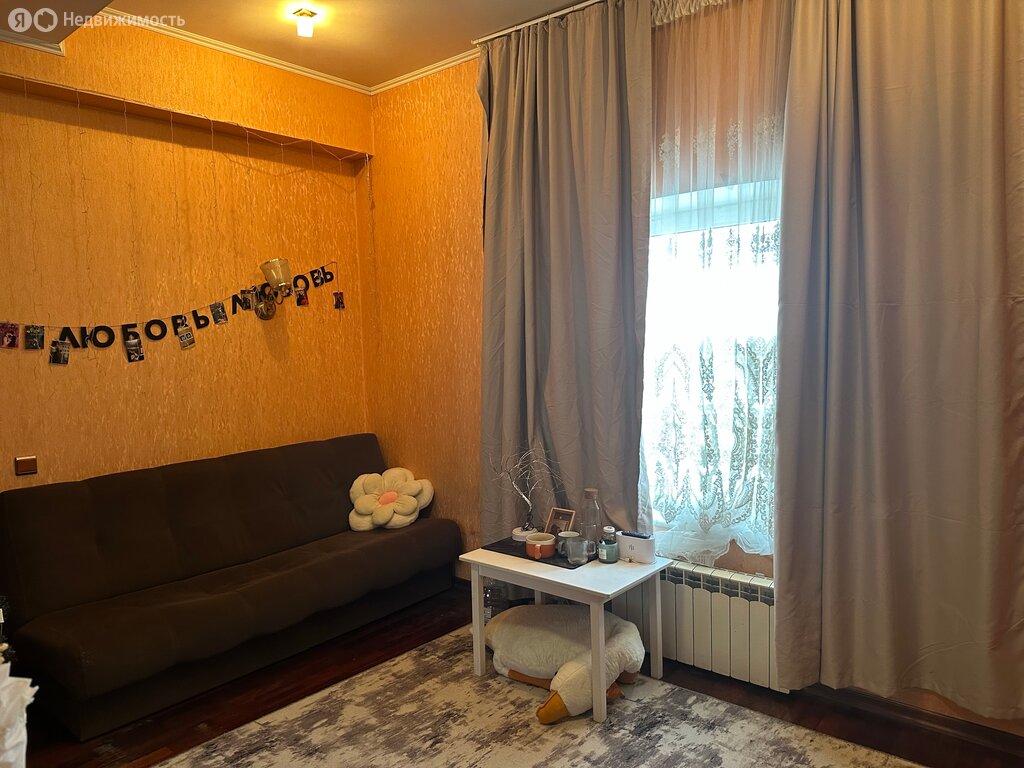 4-комнатная квартира: Нижний Новгород, улица Белинского, 62 (217 м²)