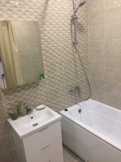 45 м², 1-комнатная квартира 2 000 ₽ в сутки - изображение 61