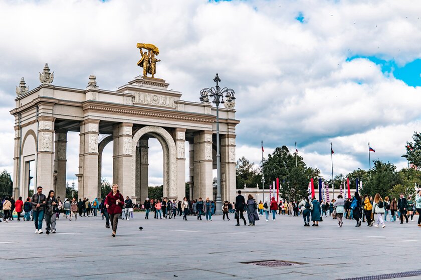 88 м², 4-комнатная квартира 17 000 ₽ в сутки - изображение 105