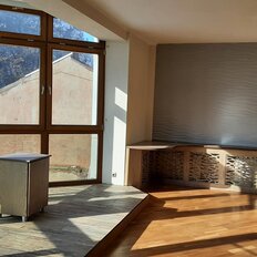 Квартира 200 м², 4-комнатная - изображение 1