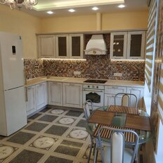 Квартира 70 м², 2-комнатная - изображение 1