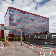 251 м², офис - изображение 1