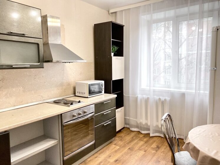 49 м², 1-комнатная квартира 3 990 ₽ в сутки - изображение 59