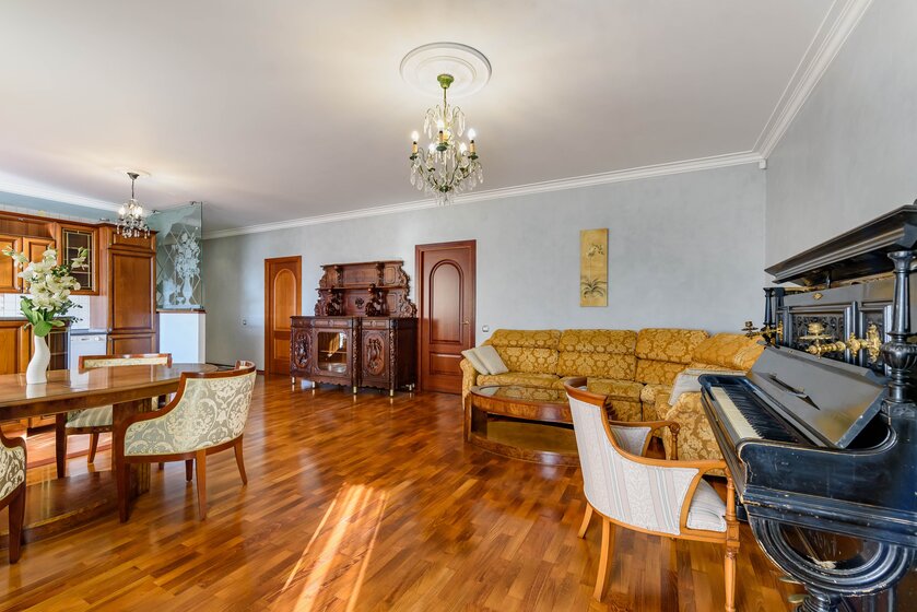 77 м², 3-комнатная квартира 6 990 ₽ в сутки - изображение 90