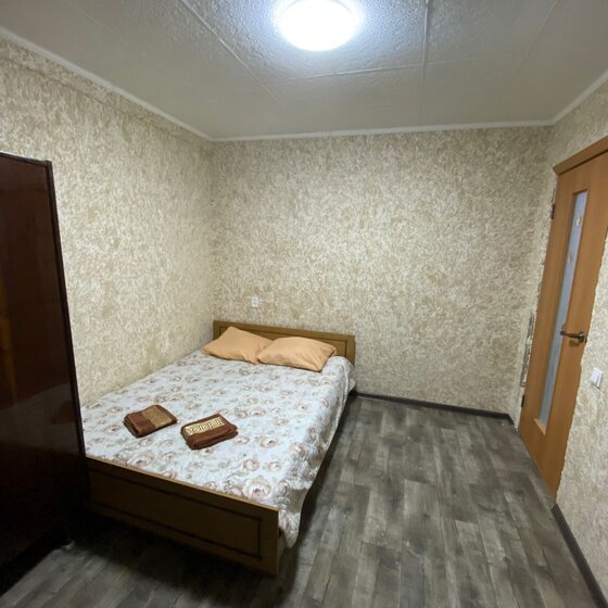 43 м², 2-комнатная квартира 1 800 ₽ в сутки - изображение 6