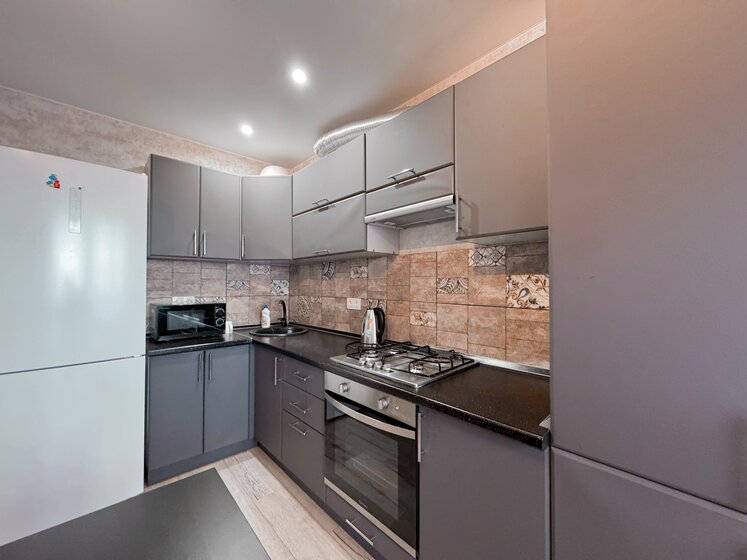 51,1 м², 2-комнатная квартира 2 400 ₽ в сутки - изображение 40