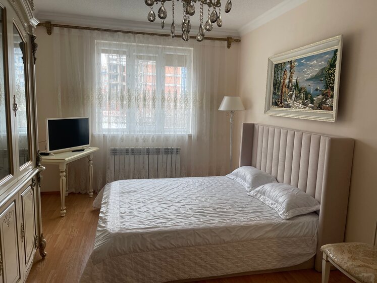 55 м², 1-комнатная квартира 2 500 ₽ в сутки - изображение 35