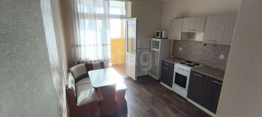 43 м², 1-комнатная квартира 3 900 ₽ в сутки - изображение 13