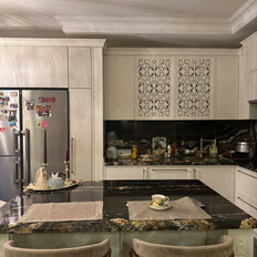 Квартира 140 м², 3-комнатная - изображение 1