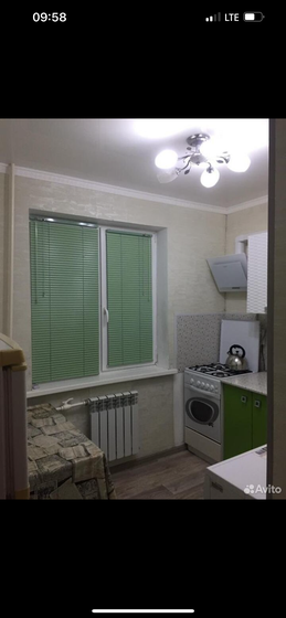 29,2 м², 1-комнатная квартира 1 800 ₽ в сутки - изображение 1