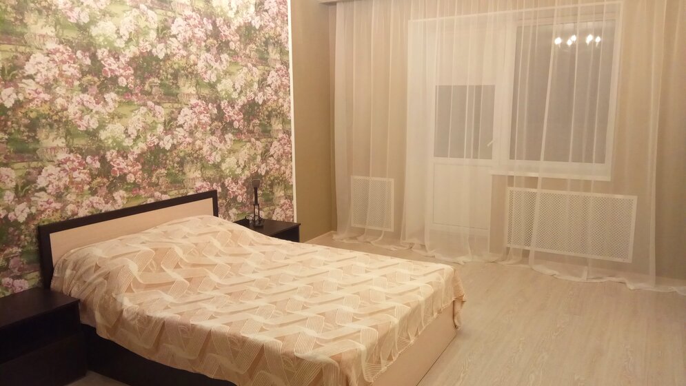 42 м², 1-комнатная квартира 2 000 ₽ в сутки - изображение 17