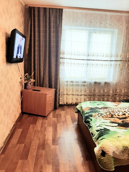 53 м², 2-комнатная квартира 2 700 ₽ в сутки - изображение 70