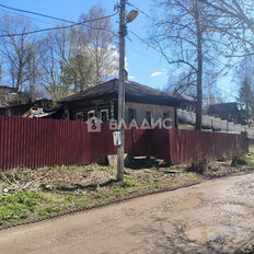 дом + 6,5 сотки, участок - изображение 1
