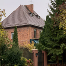 часть дома + 3,3 сотки, участок - изображение 1