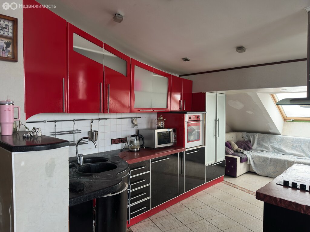 4-комнатная квартира: Нижний Новгород, улица Белинского, 62 (217 м²)