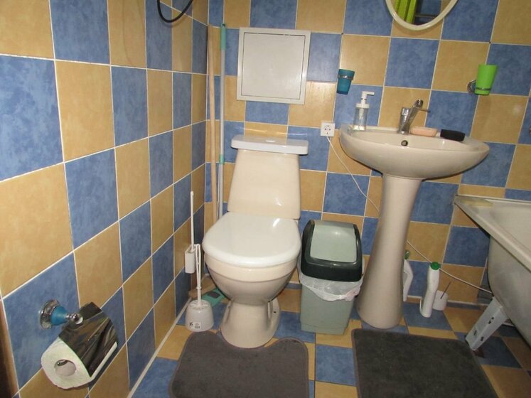 50 м², 2-комнатная квартира 2 800 ₽ в сутки - изображение 1