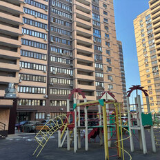 Квартира 100 м², 3-комнатная - изображение 1