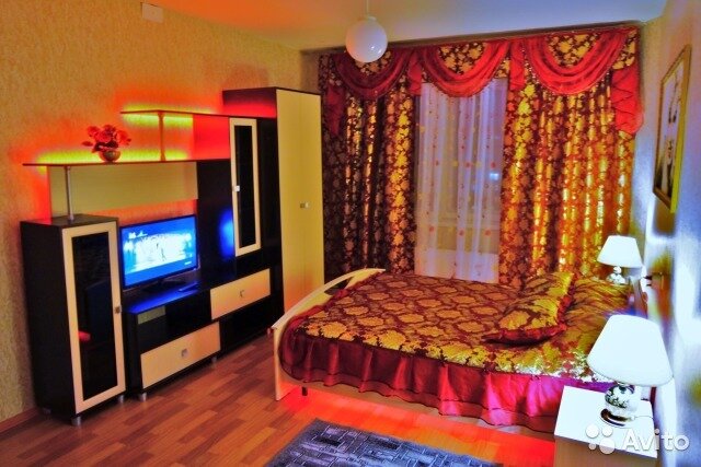 52 м², 2-комнатная квартира 2 500 ₽ в сутки - изображение 59