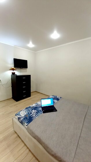 45 м², 2-комнатная квартира 3 499 ₽ в сутки - изображение 83