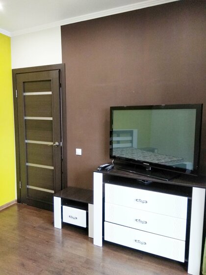 42 м², 1-комнатная квартира 3 300 ₽ в сутки - изображение 39