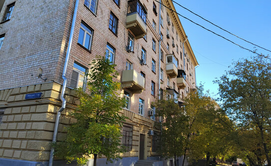 «Сталинка, я выбираю тебя!». Почему люди хотят жить в домах 30–50-х годов постройки