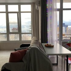 Квартира 42 м², 1-комнатная - изображение 1