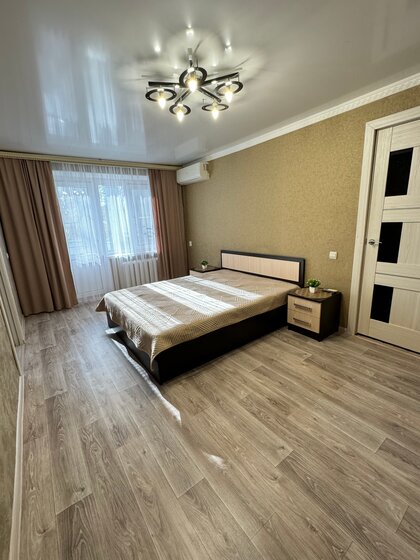 56 м², 2-комнатная квартира 3 800 ₽ в сутки - изображение 39