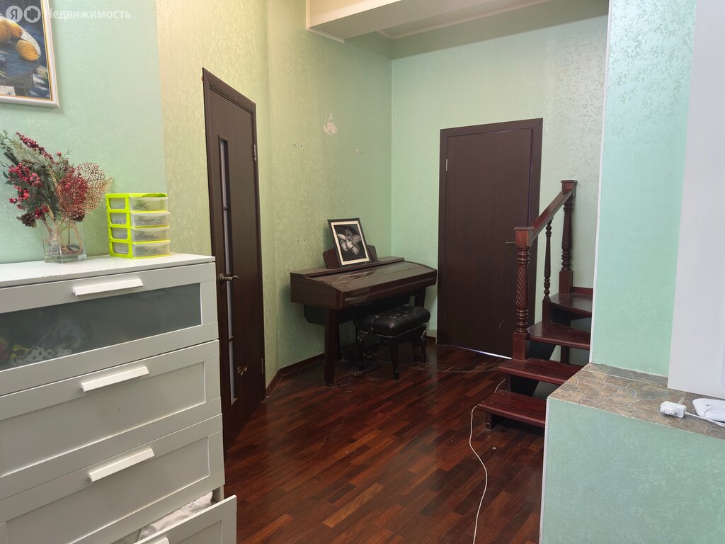 4-комнатная квартира: Нижний Новгород, улица Белинского, 62 (217 м²)