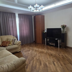 Квартира 132 м², 4-комнатная - изображение 1