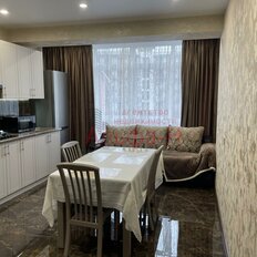 Квартира 70 м², 2-комнатная - изображение 1