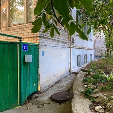 дом + 5,7 сотки, участок - изображение 1