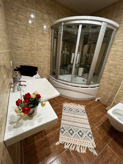 80 м², 3-комнатная квартира 4 500 ₽ в сутки - изображение 53