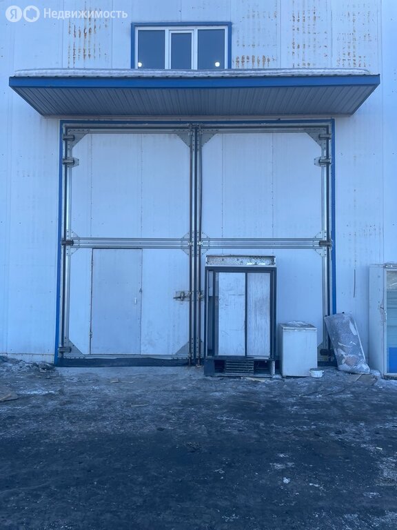 Помещение свободного назначения (240 м²)