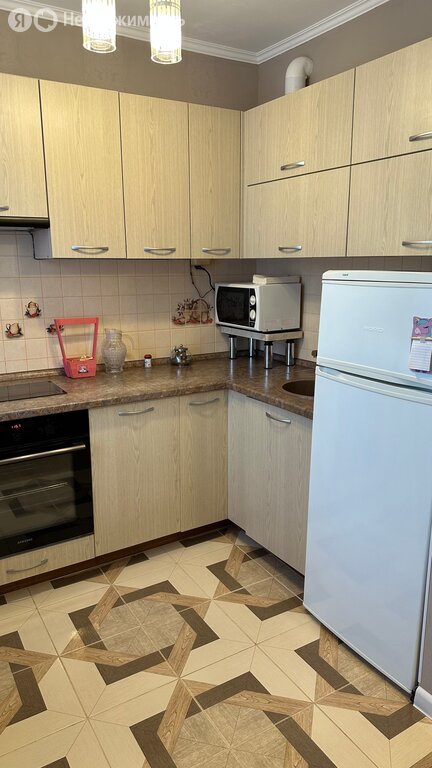 2-комнатная квартира: Тюмень, улица Ю.-Р.Г. Эрвье, 24 (45 м²)