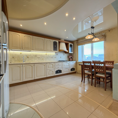 Квартира 100 м², 3-комнатная - изображение 1