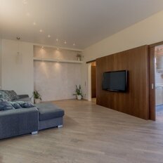 Квартира 136 м², 4-комнатная - изображение 1