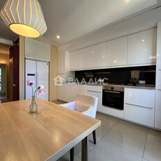 Квартира 75 м², 2-комнатная - изображение 1